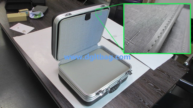 eva儲(chǔ)物包箱內(nèi)圖