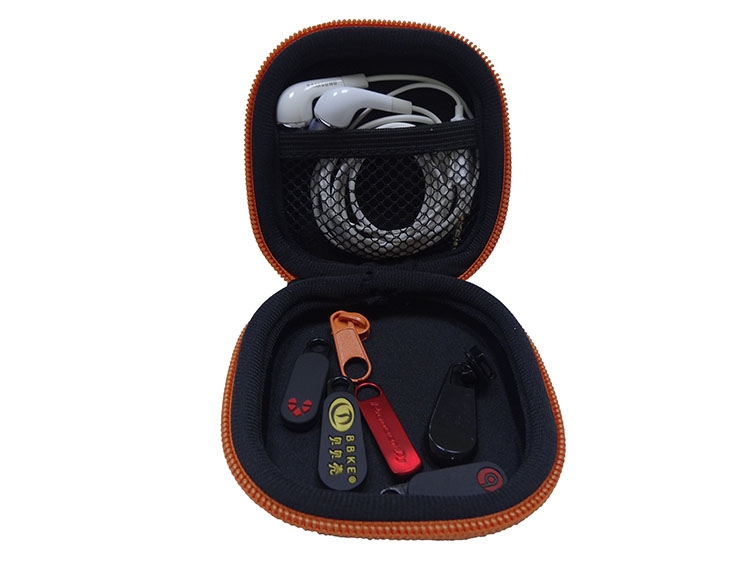 eva耳機(jī)包內(nèi)部空間圖