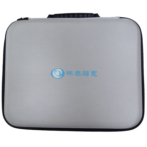 （非標準大號）銀色 EVA相機包高清正面圖