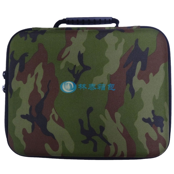 （非標(biāo)準(zhǔn)大號）迷彩 EVA相機(jī)包正面效果