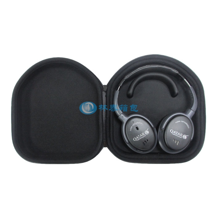 lt-138 黑色 EVA耳機(jī)包內(nèi)部使用圖